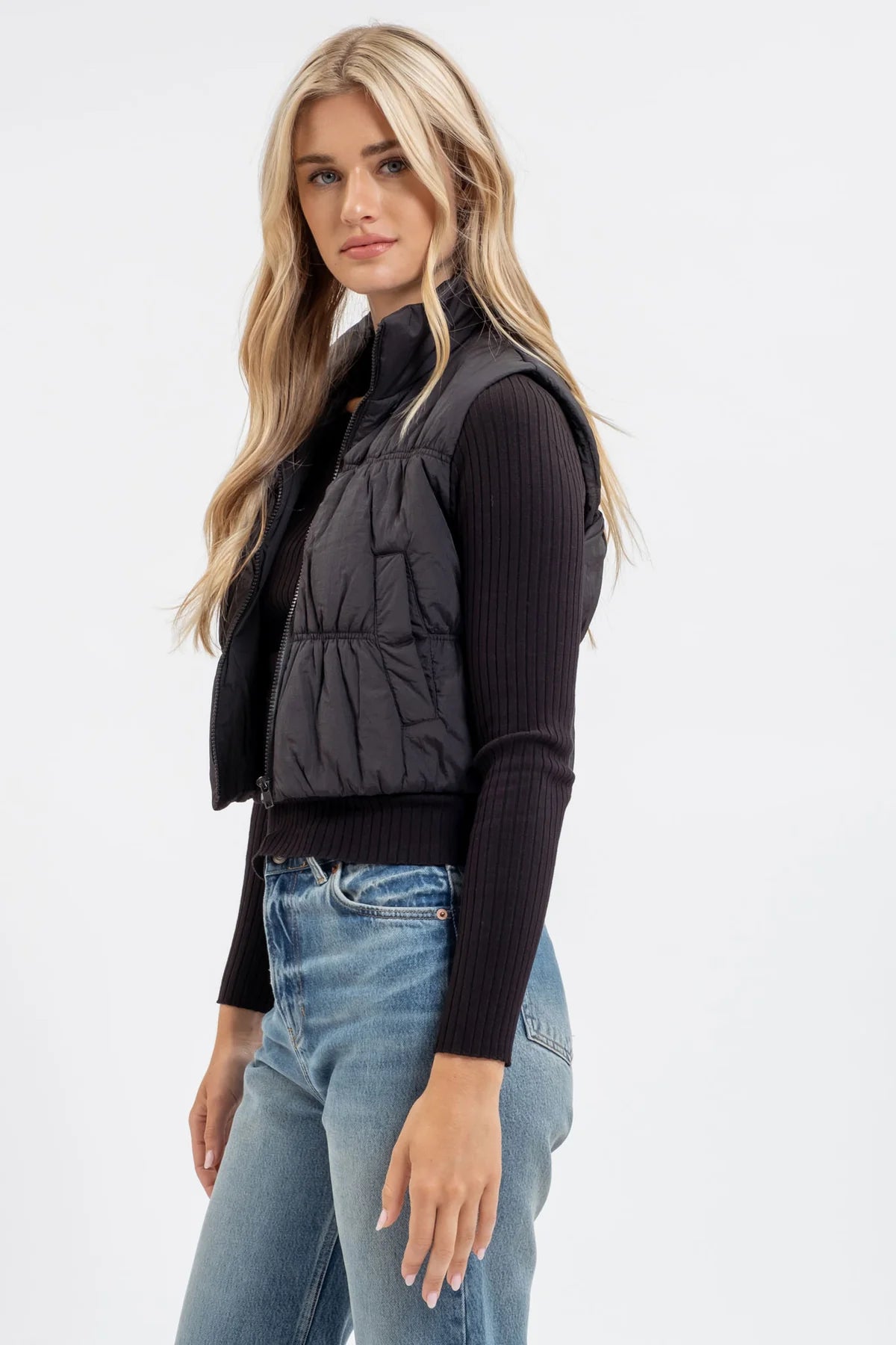 Black Crop Puffer Vest
